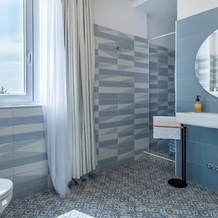 Gentlemen'S Hotel Zeus - Gaymen & Adults Only Hotel
