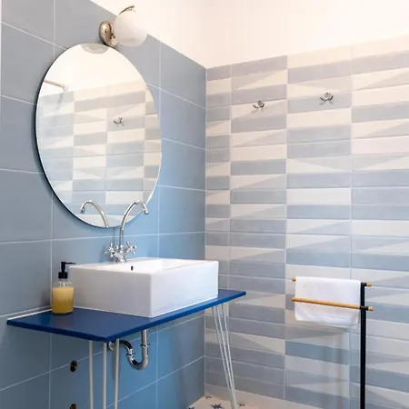 Gentlemen'S Hotel Zeus - Gaymen & Adults Only