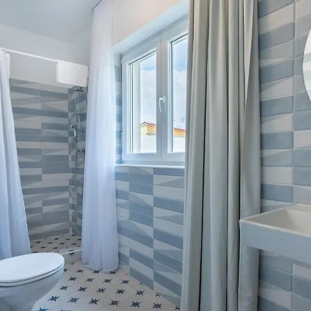 Gentlemen'S Hotel Zeus - Gaymen & Adults Only 4*