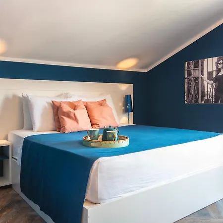 Gentlemen'S Hotel Zeus - Gaymen & Adults Only Hotel
