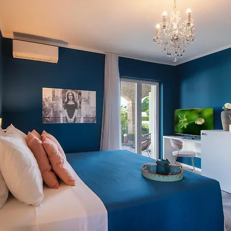 Gentlemen'S Hotel Zeus - Gaymen & Adults Only Hotel Vinkuran