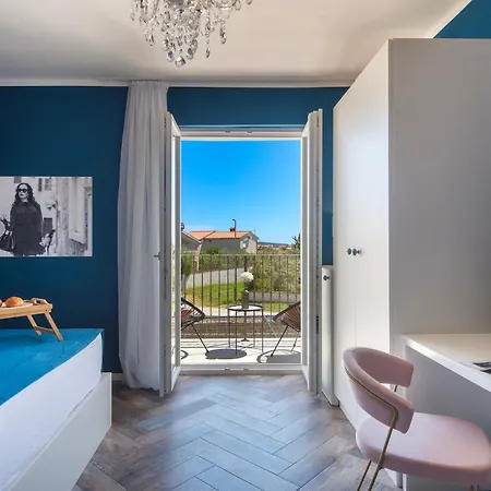 Gentlemen'S Hotel Zeus - Gaymen & Adults Only Hotel