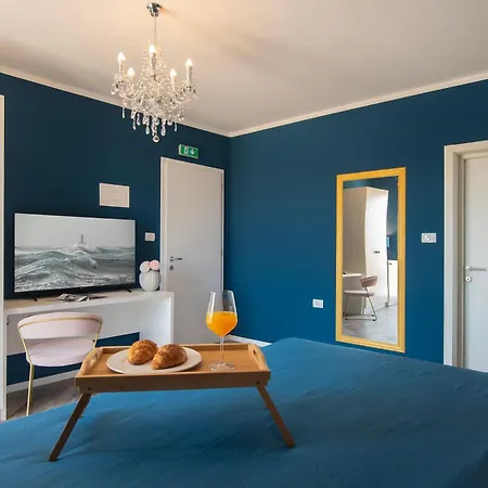 Gentlemen'S Hotel Zeus - Gaymen & Adults Only 4* Vinkuran