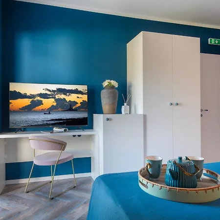 Gentlemen'S Hotel Zeus - Gaymen & Adults Only Vinkuran