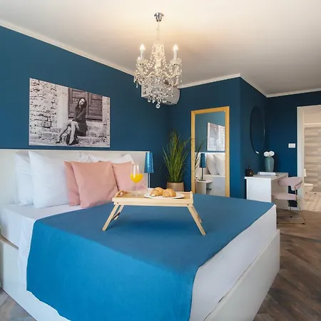 Gentlemen'S Hotel Zeus - Gaymen & Adults Only