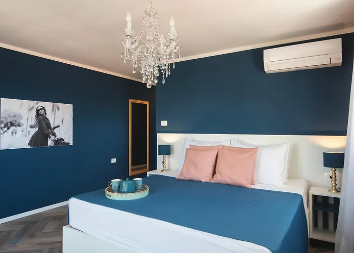 By Bura - Adults Only 4*