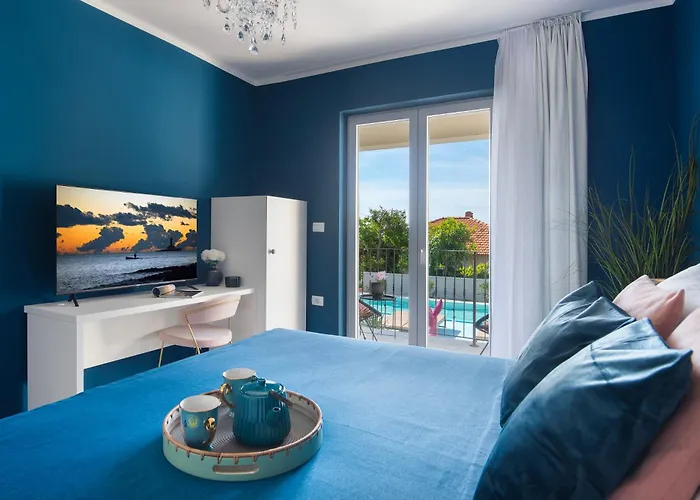 By Bura - Adults Only 4*